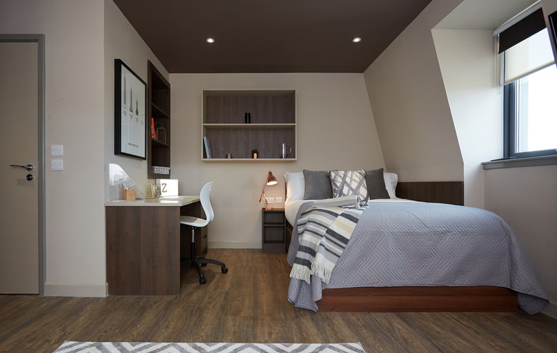 Deluxe Studio, Woodside House, 90 South Woodside Road, Maryhill, Glasgow - Image 1